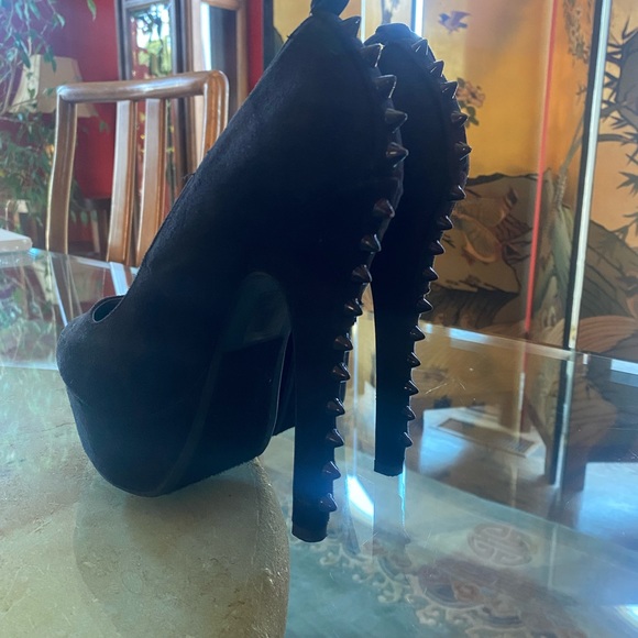 6” STILLETO/PUMPS BLACK SPIKES - Picture 4 of 4